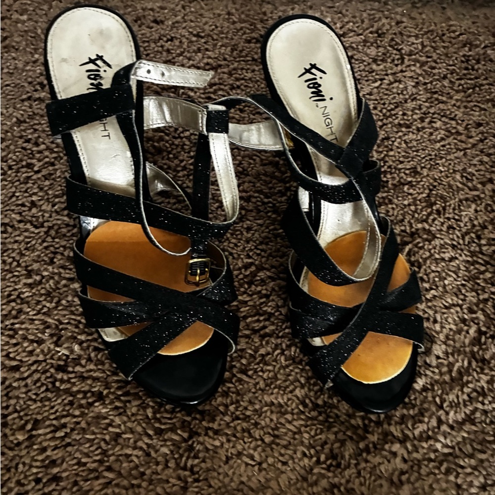 FIONI Clothing Glittery Black and Silver Heels